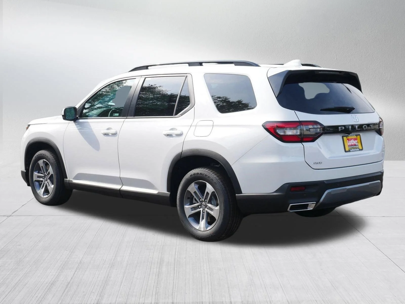 New 2026 Platinum White Pearl Honda EX-L image 5