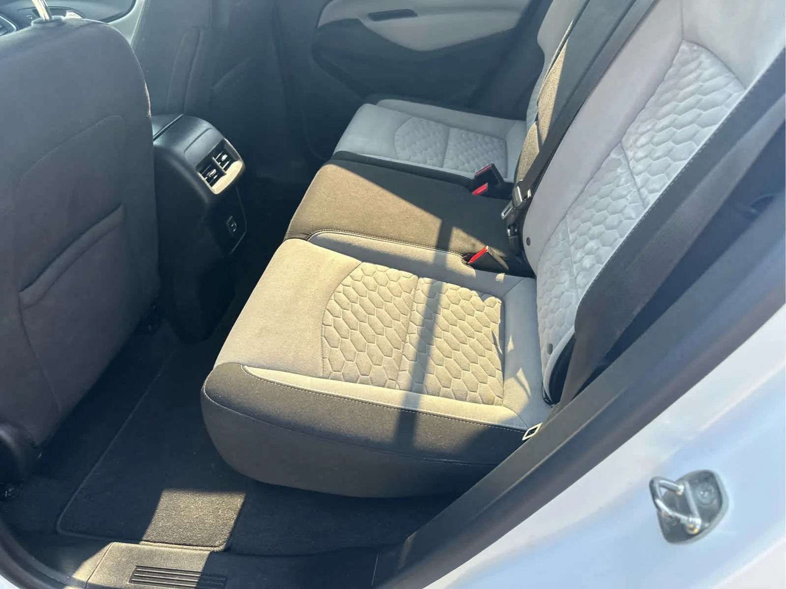 Used 2020 Summit White Chevrolet LT image 7
