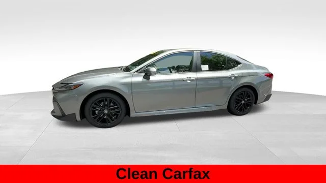 Used 2026  Toyota SE image 3