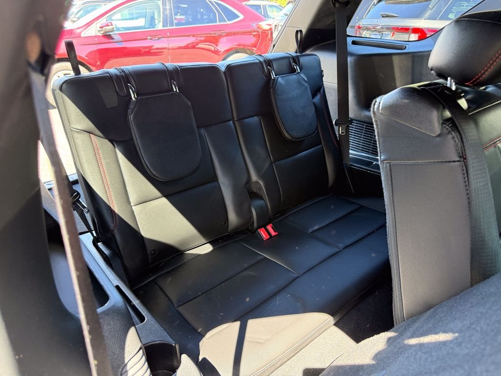 Used 2023 Black Ford ST-Line image 30