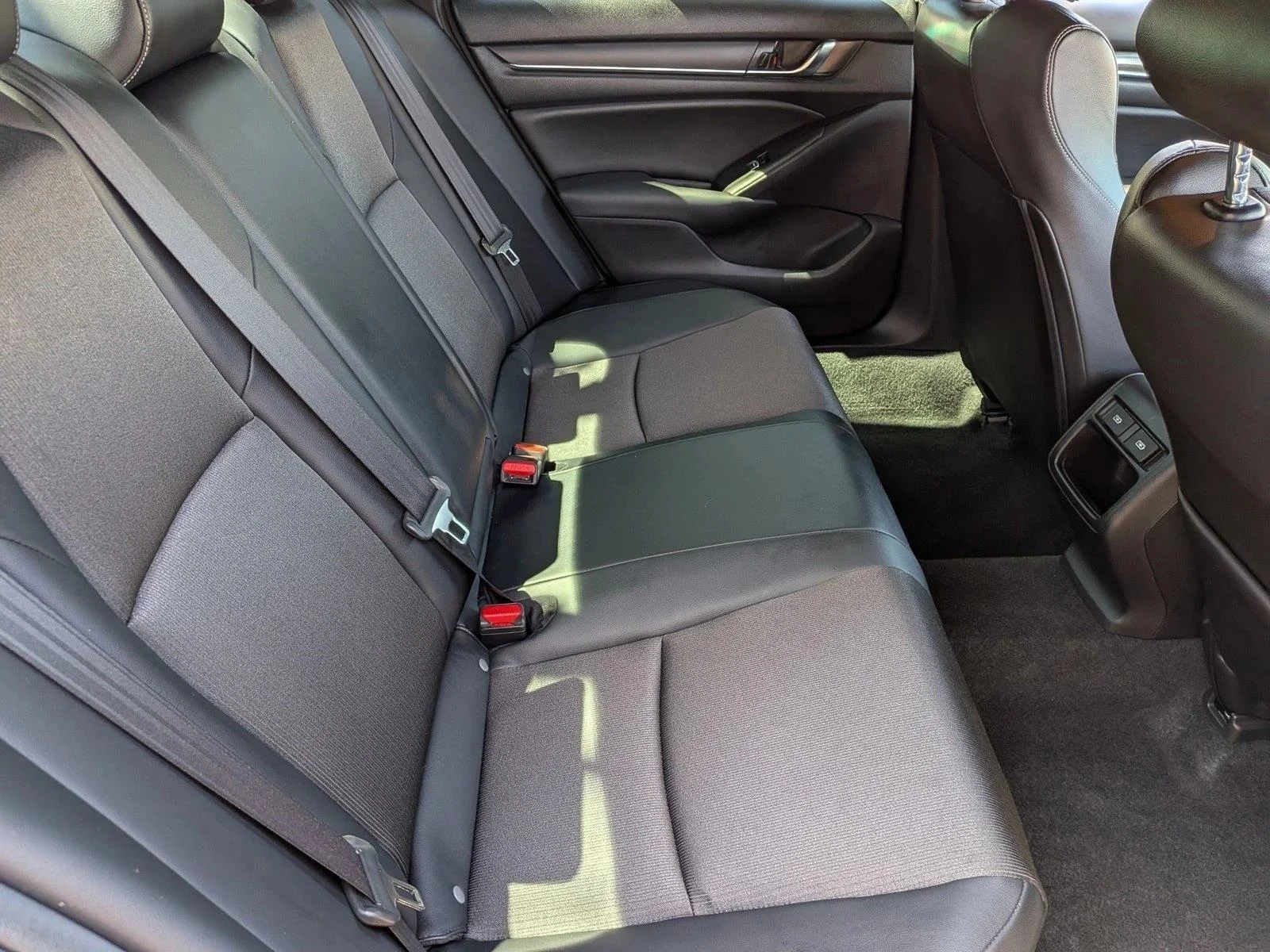 Used 2022 Still Night Pearl Honda Sport image 18