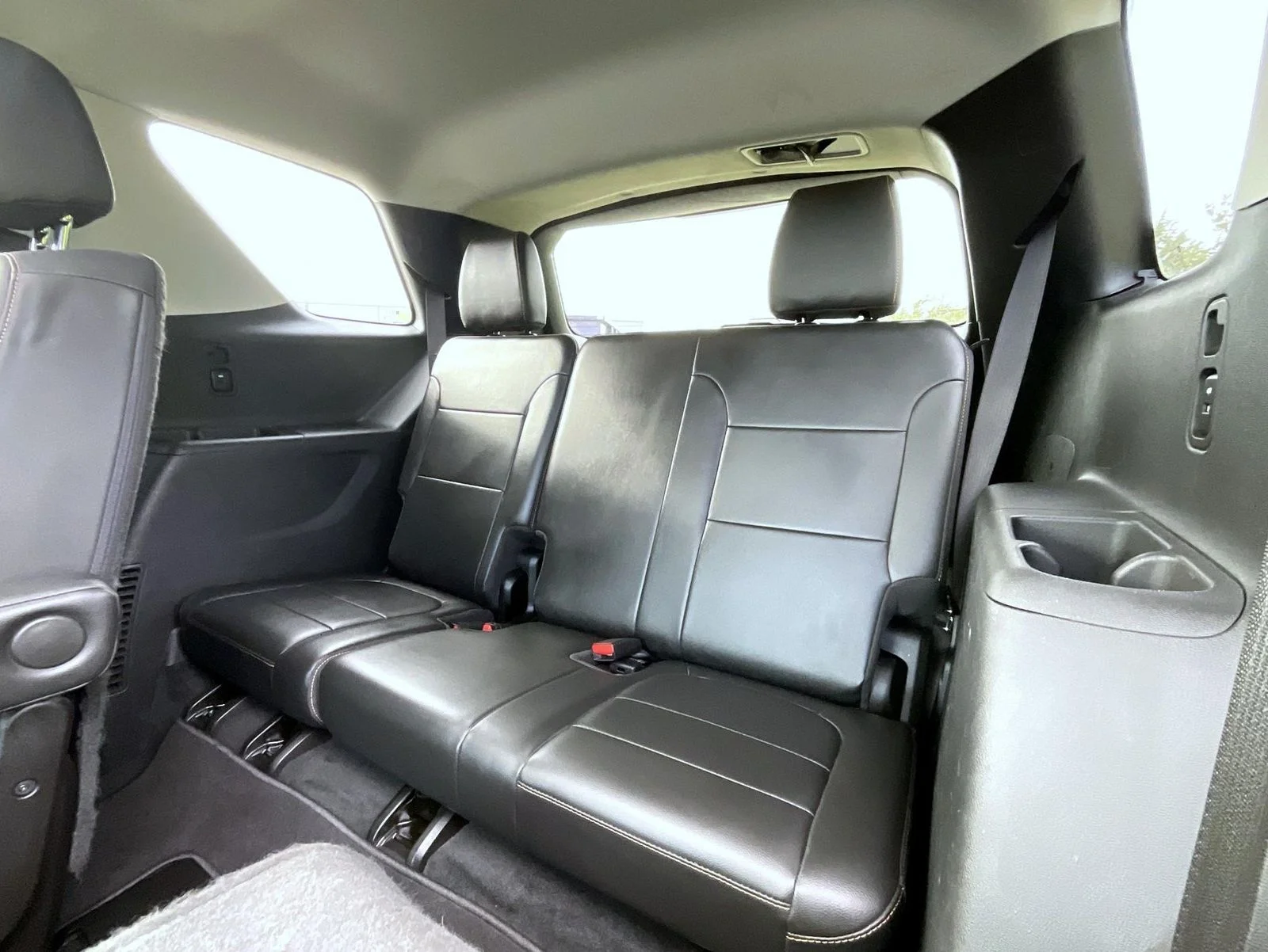 Used 2021 Silver Chevrolet Premier image 20