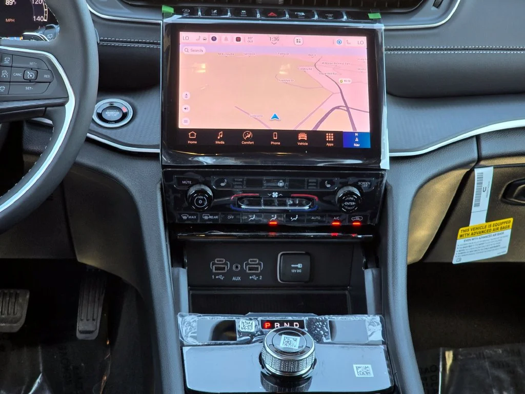 New 2027 Gray Jeep Laredo X image 30