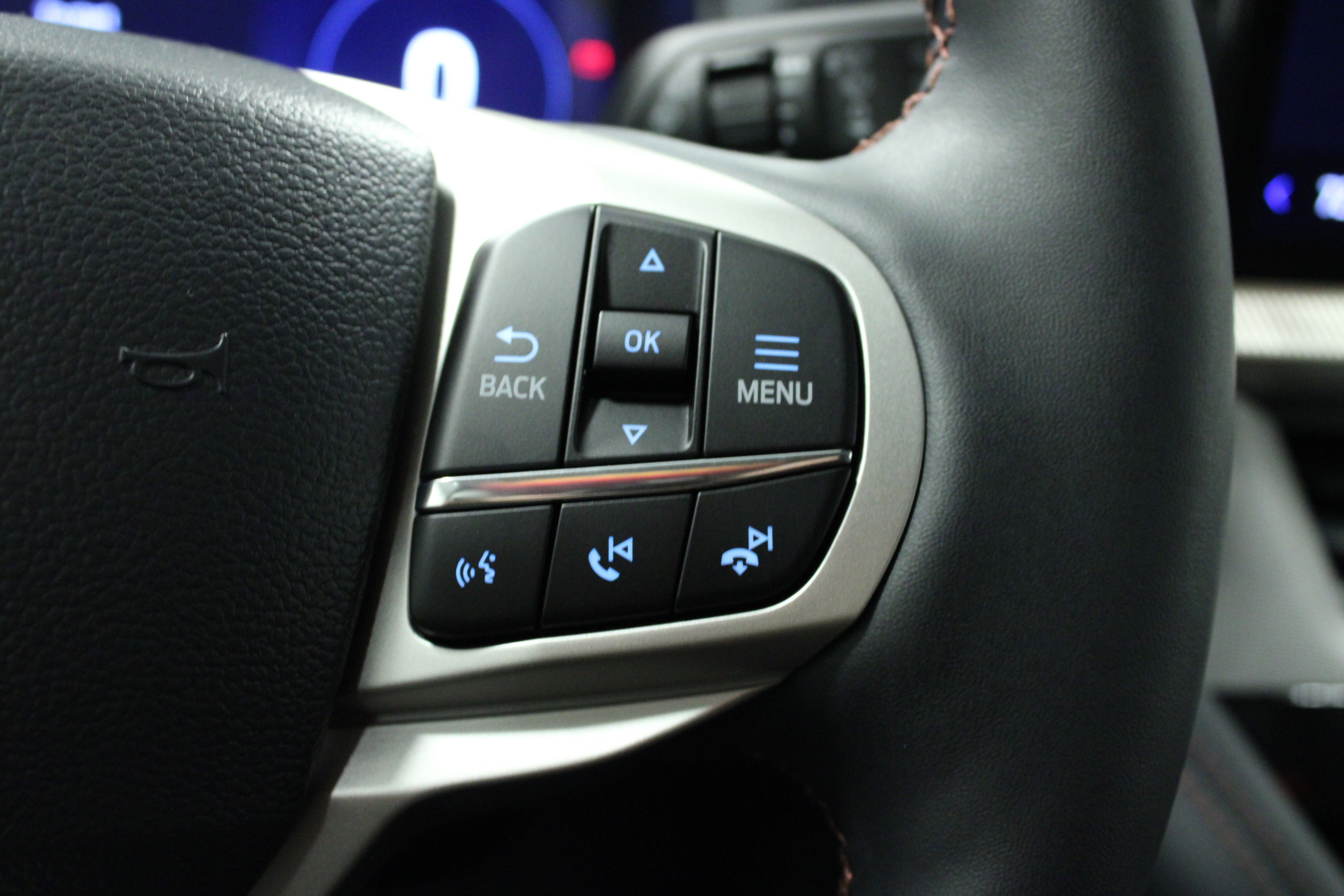 New 2026 Carbonized Gray Metallic Ford Active image 22