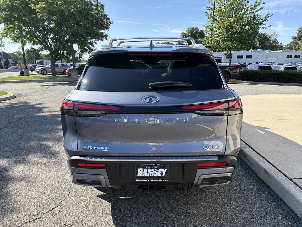 Certified Used 2023 Blue INFINITI Sensory image 7