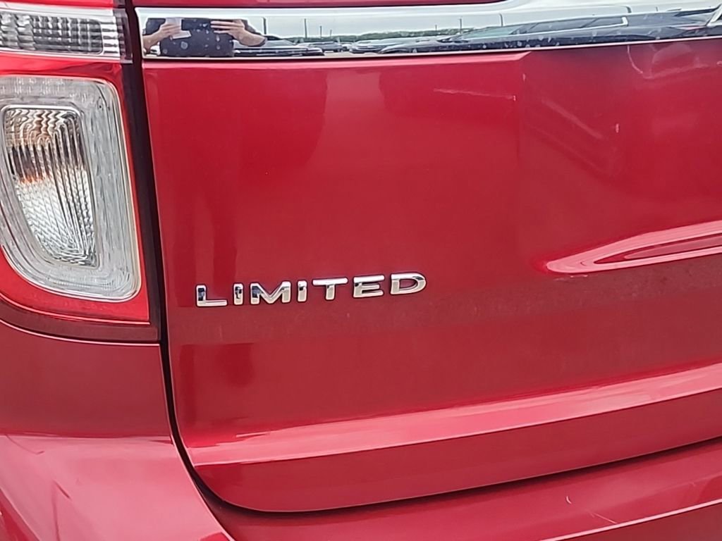 Used 2015 Ruby Red Metallic Tc Ford Limited image 5