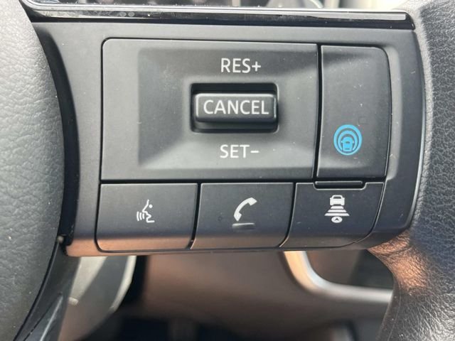 Used 2023 Black Nissan SV image 32