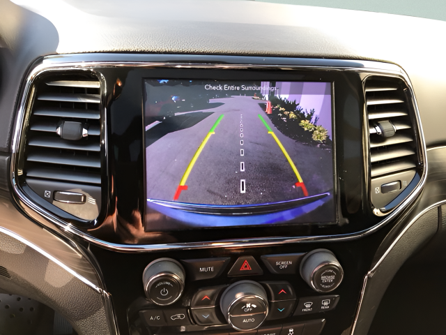 Used 2019 Silver Jeep Limited image 20