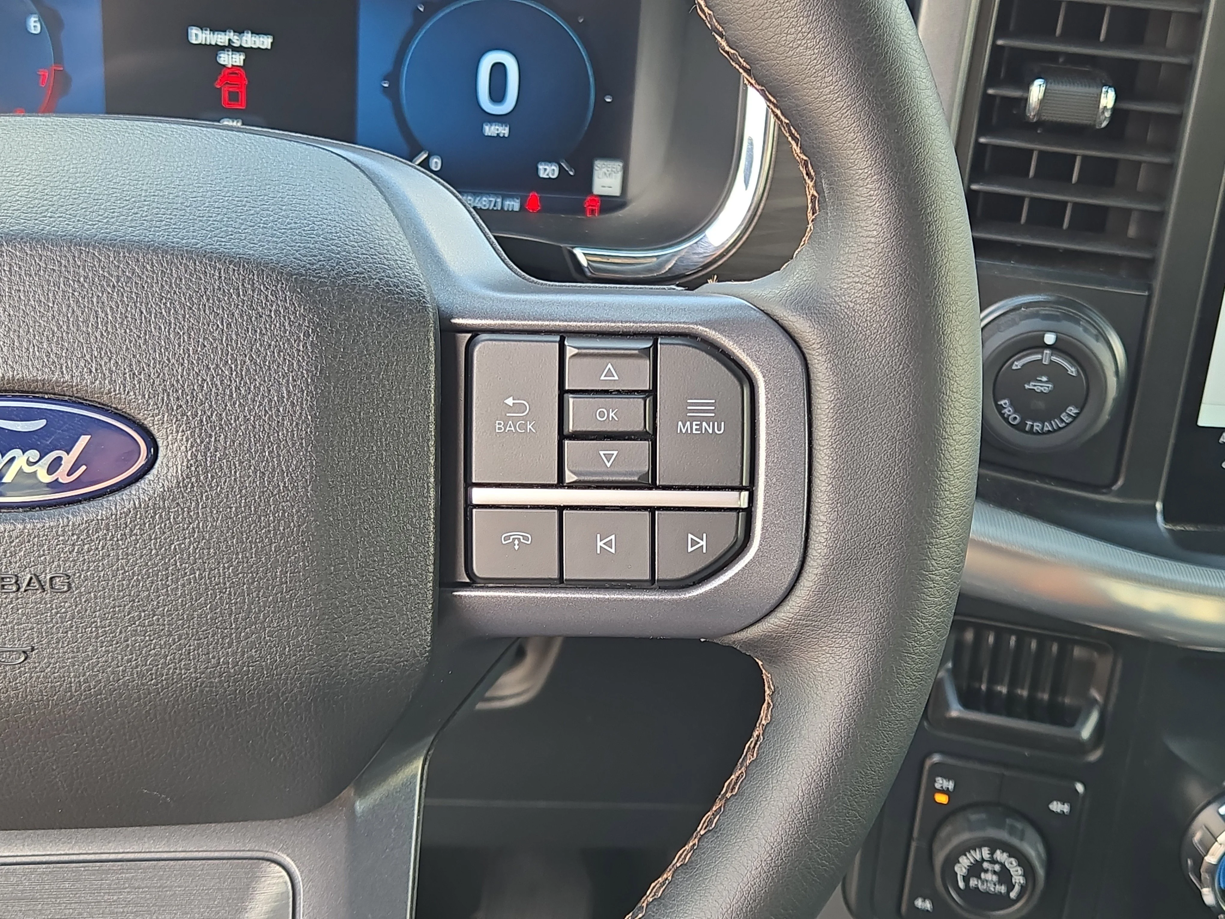Used 2025 Oxford White Ford LARIAT image 23