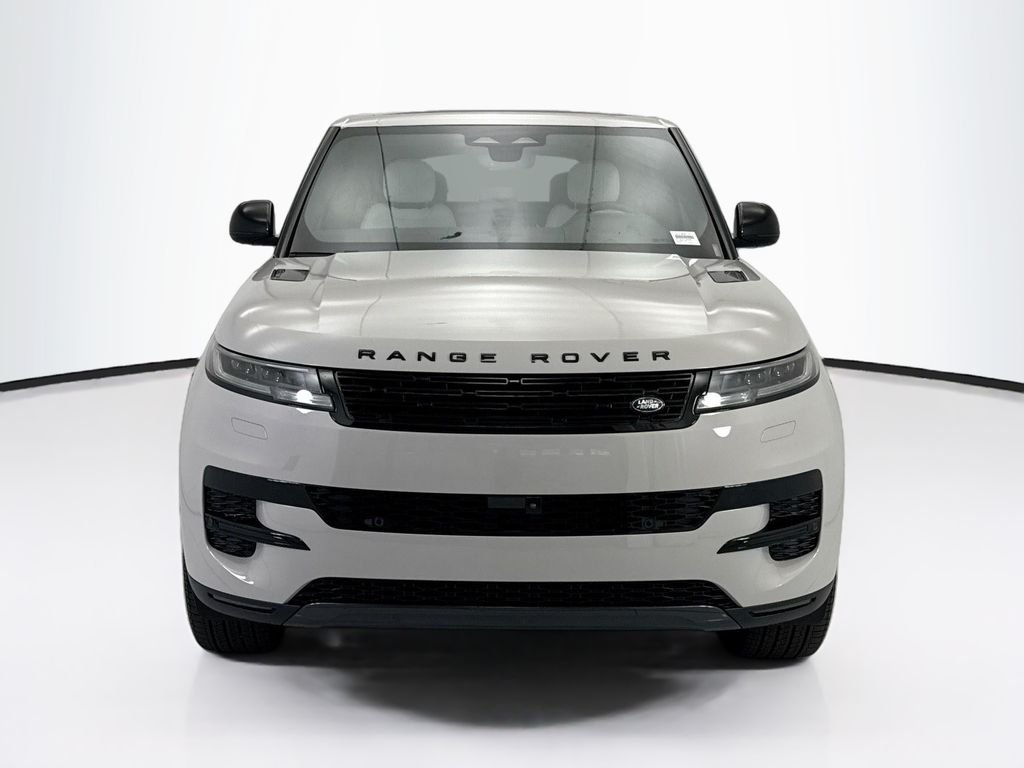 New 2026 Borasco Grey Land Rover SE image 2