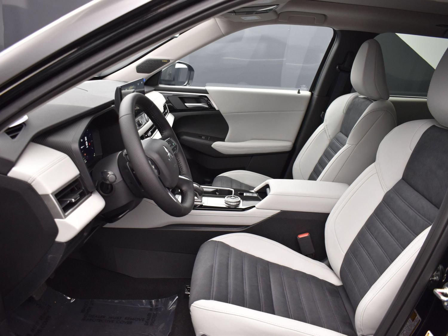 New 2026 Black Diamond Mitsubishi SE 1.5T 2WD image 12