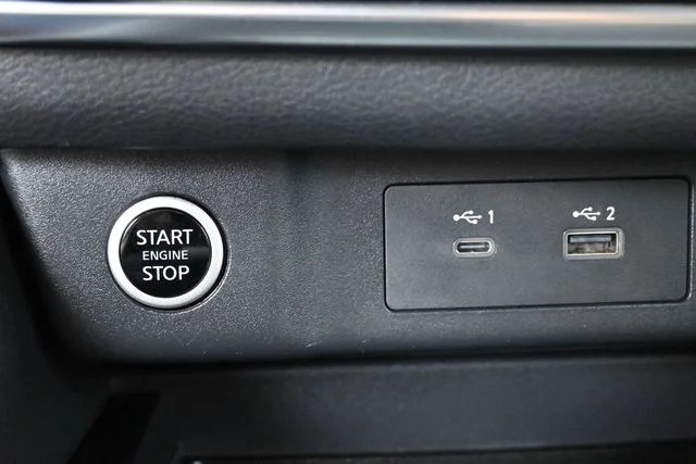 Used 2022 Gray Nissan S image 22