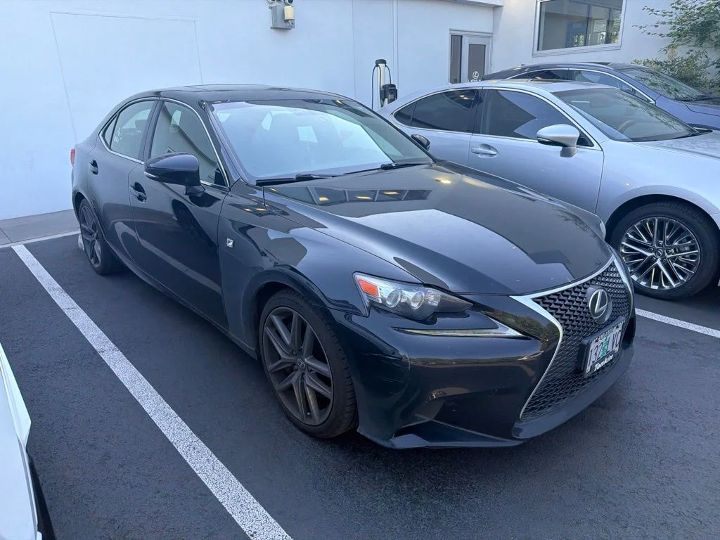 Used 2016 Black Lexus 200t image 4