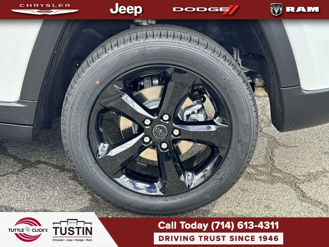 New 2027 Bright White Clear-Coat Paint Jeep Limited image 16