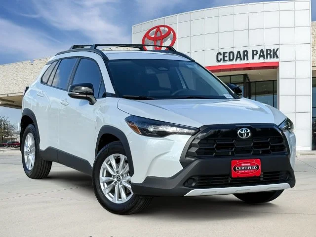 Certified Used 2026 PLATINUM WHITE PEARL MC. Toyota LE image 1