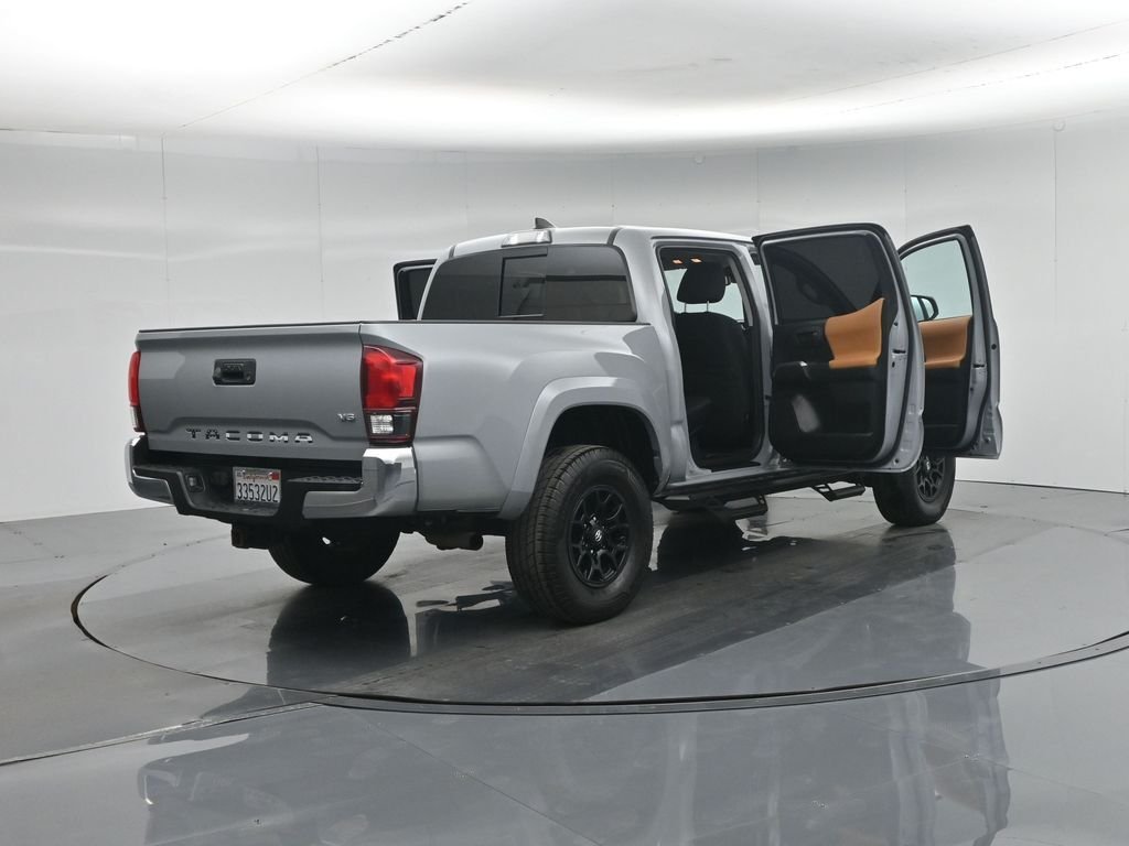Used 2019 Gray Toyota SR5 image 29