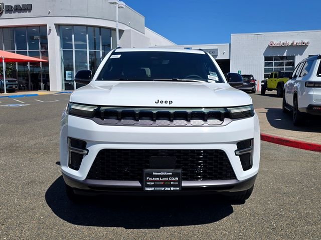 New 2026 Bright White Clear-Coat Exterior Paint Jeep Limited Altitude image 2
