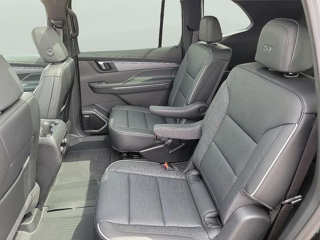 2026 Buick Enclave Sport Touring - Photo 13