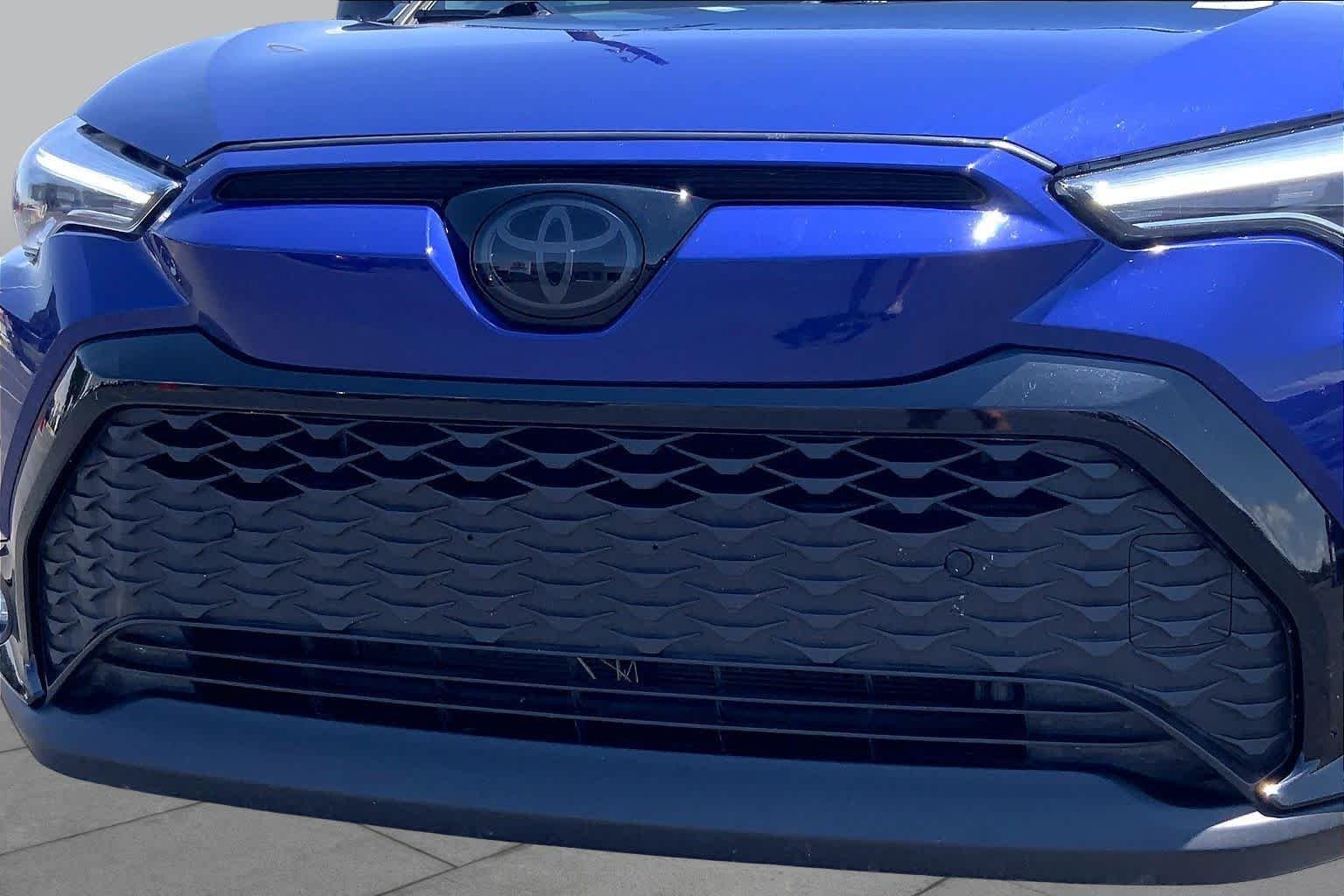 Used 2025 Blue Crush Metallic Toyota Hybrid XSE image 30