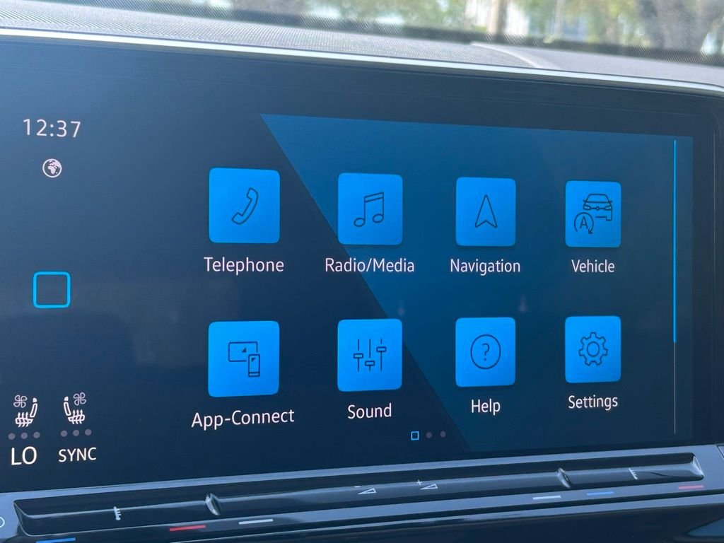 2026 Volkswagen Atlas SE w/Tech - Photo 15