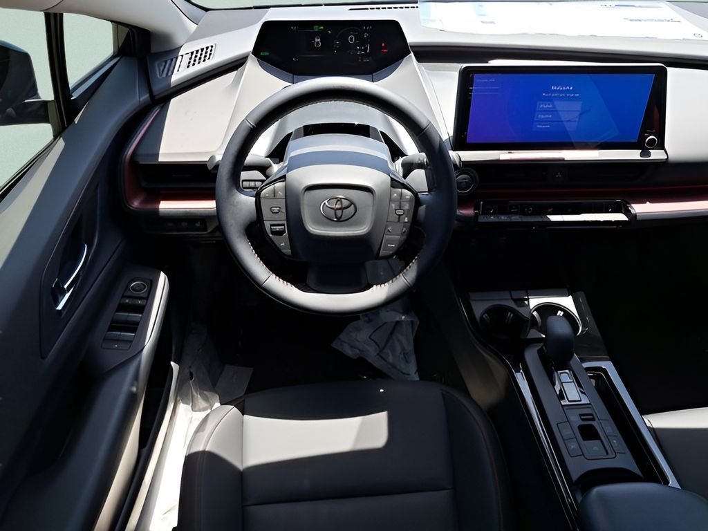2025 Toyota Prius XSE - Photo 11