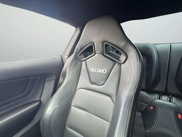 Used 2022 Black Ford GT image 35
