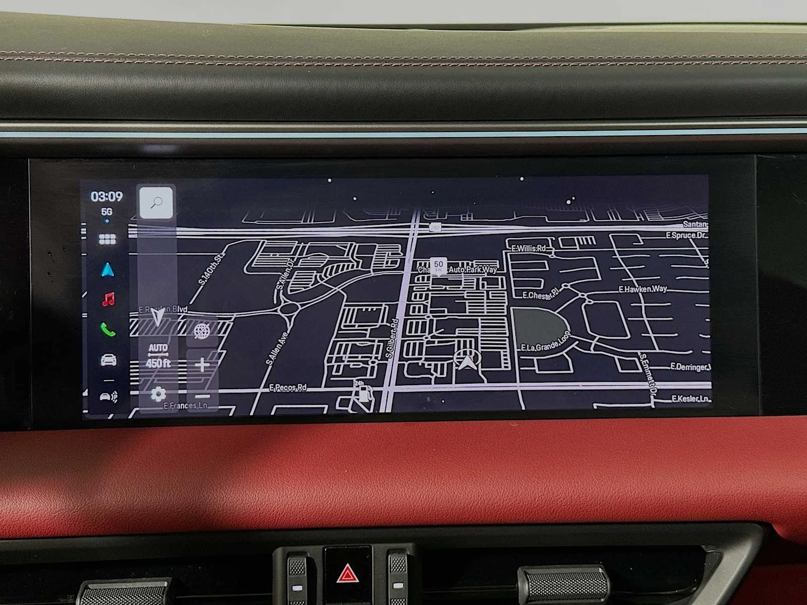 2025 Porsche Macan S - Photo 17