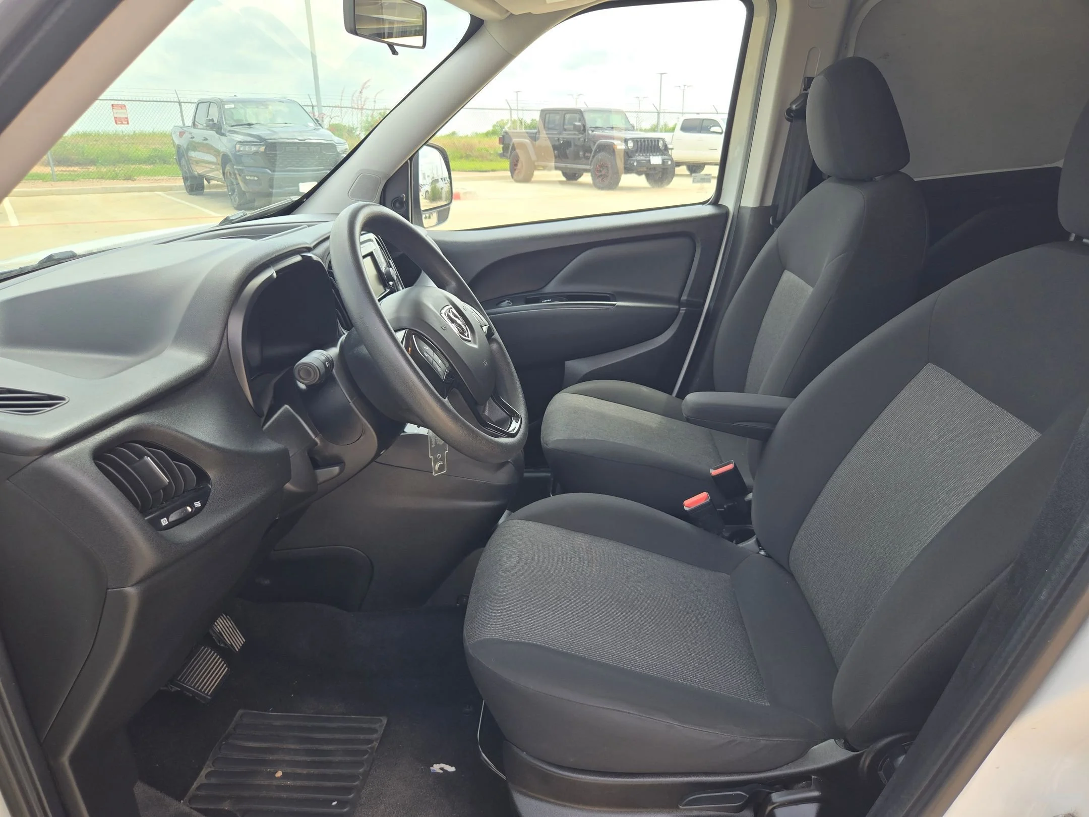 2022 RAM Promaster City Base - Photo 9