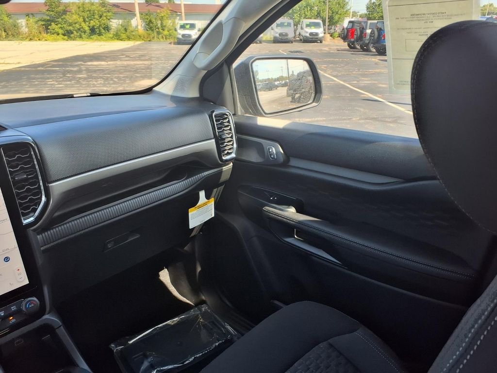 New 2026 Carbonized Gray Metallic Ford XLT image 25