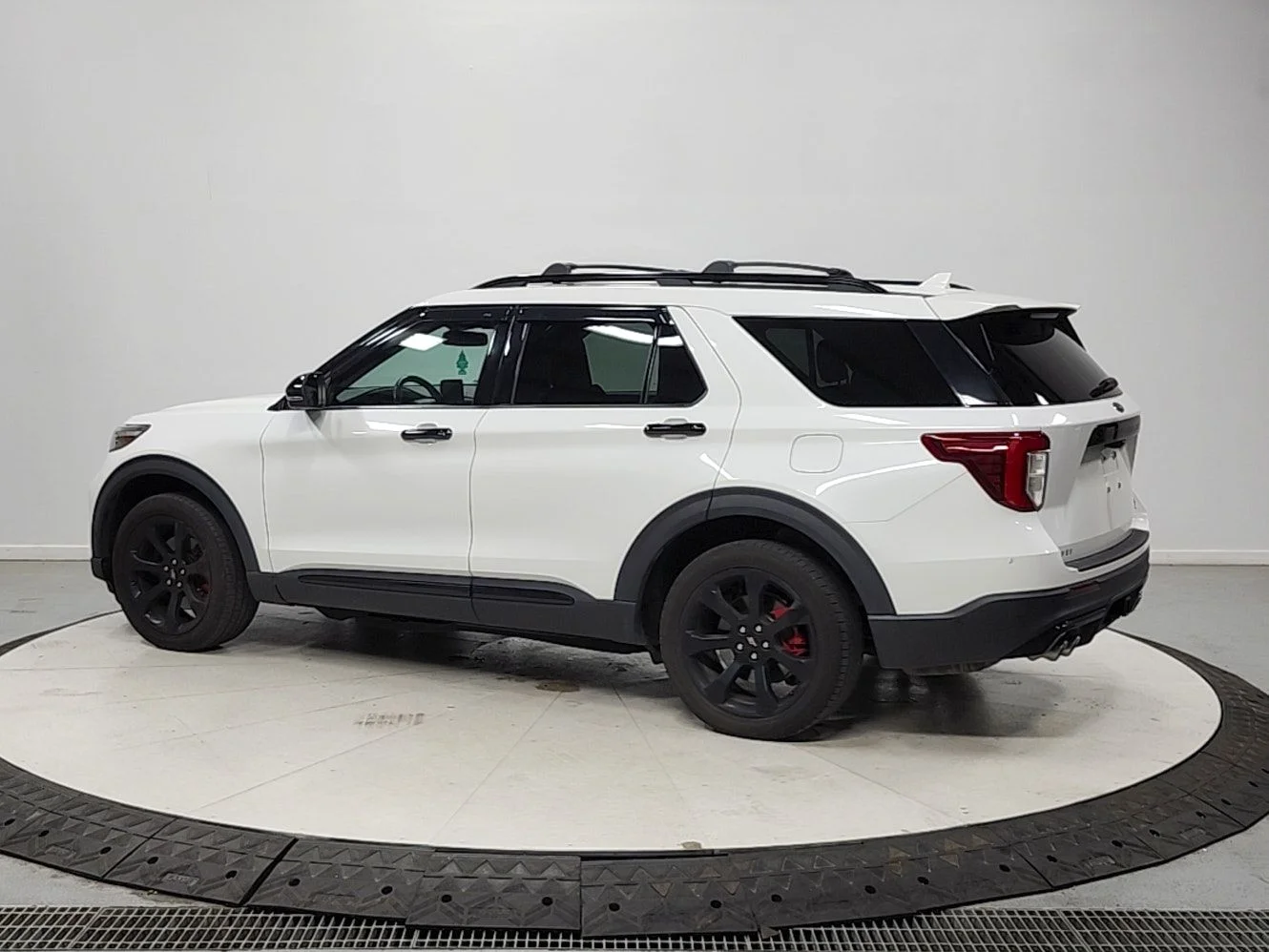 Used 2020 White Ford ST image 5
