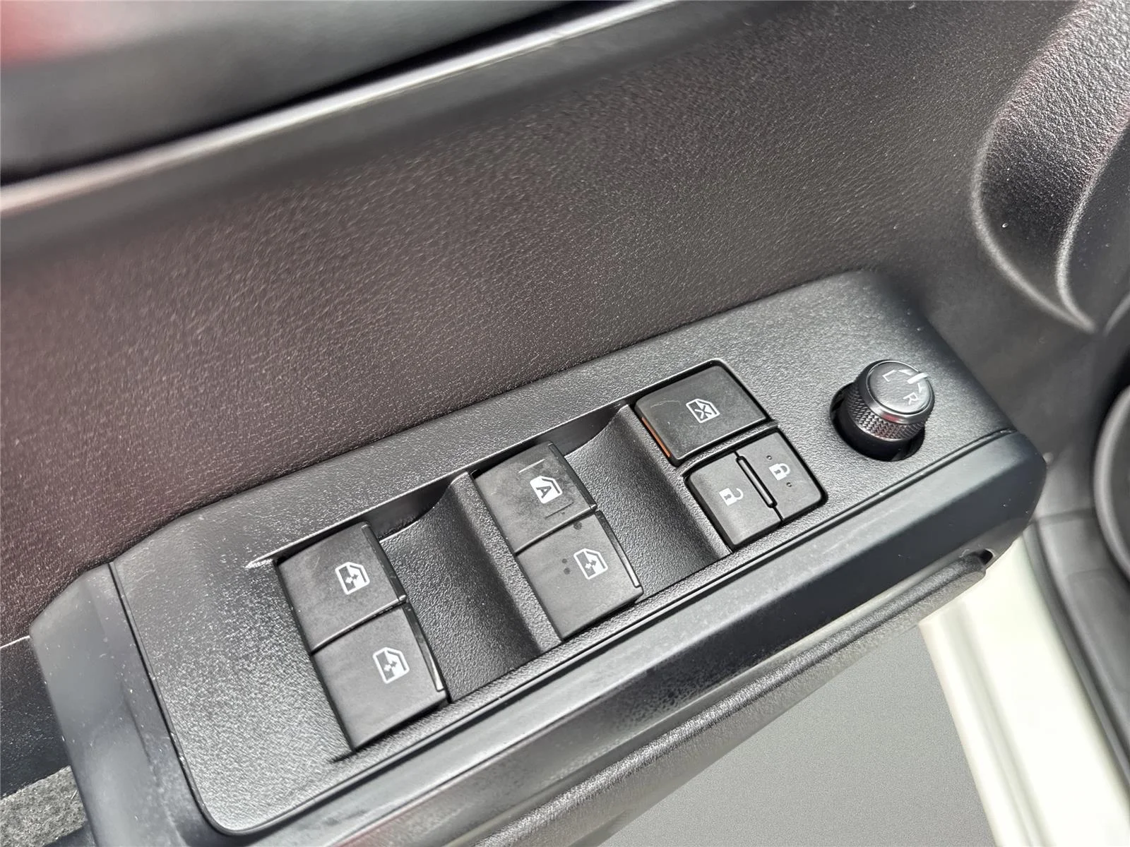 Used 2021 Super White Toyota SR image 20