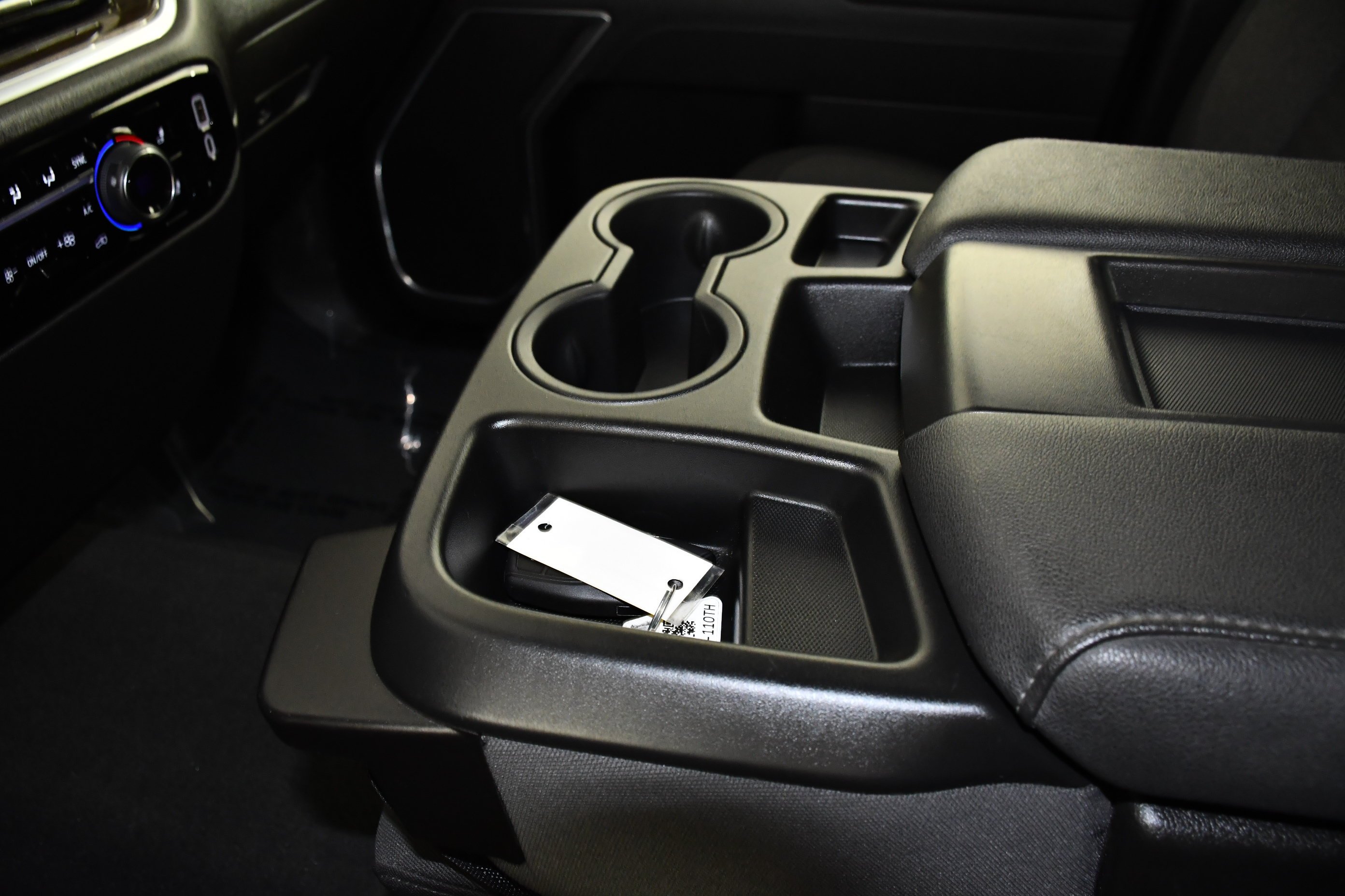 Used 2026 Summit White Chevrolet LT image 33