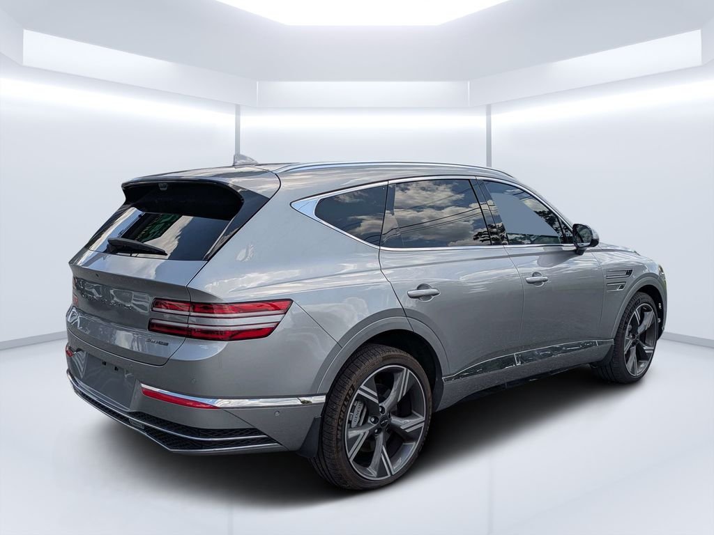 Used 2025 Silver Genesis 3.5T Prestige image 3