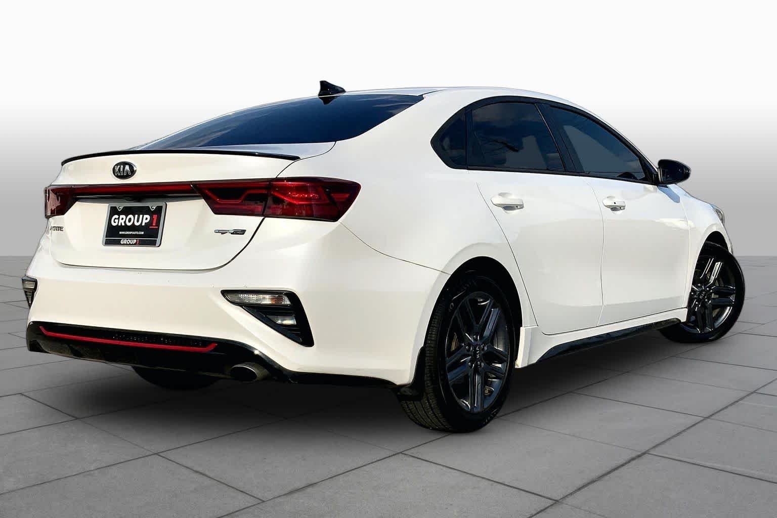 Used 2021 Snow White Pearl Kia GT-Line image 13