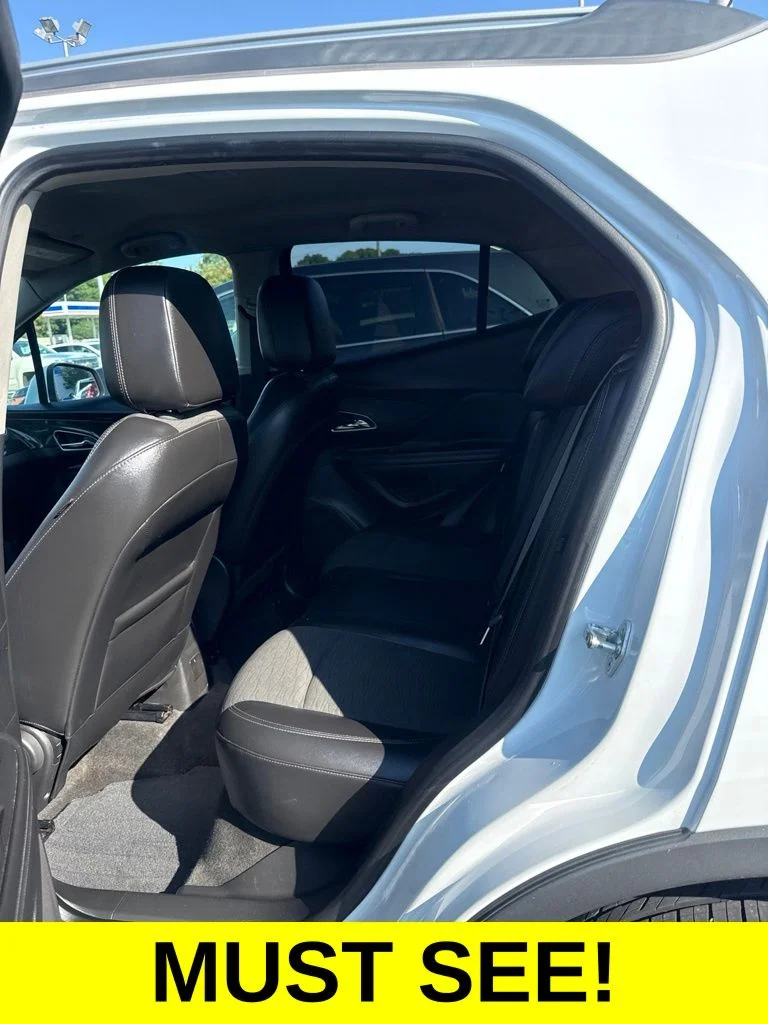 Used 2016 Summit White Buick Base image 3