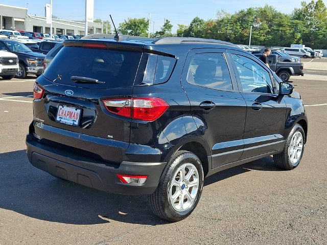 Used 2021 Shadow Black Ford SE image 6