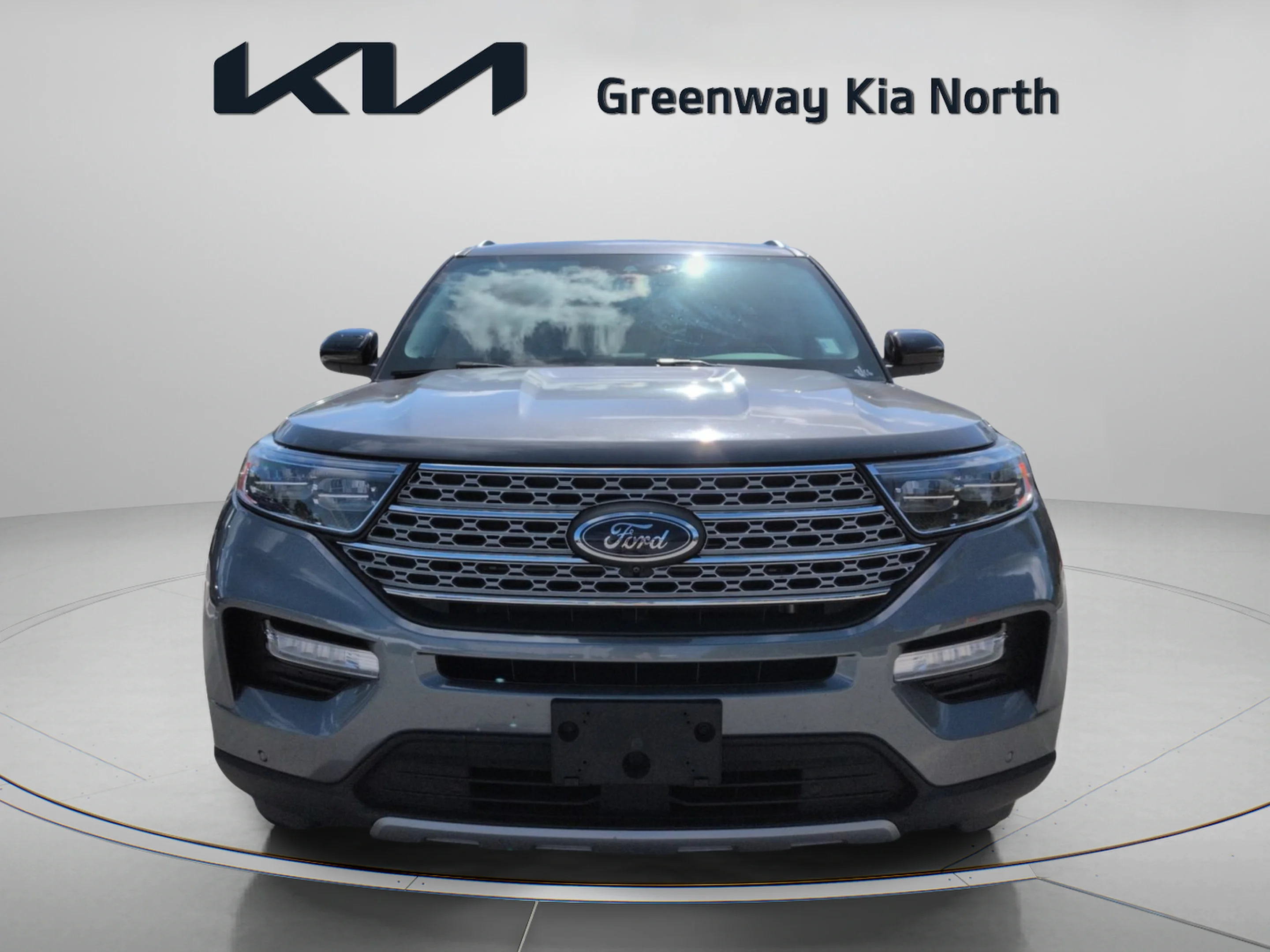 Used 2024 Gray Metallic Ford Limited image 3
