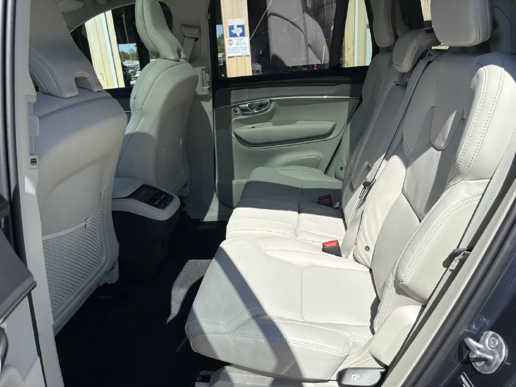 2026 Volvo XC90 Ultra - Photo 24