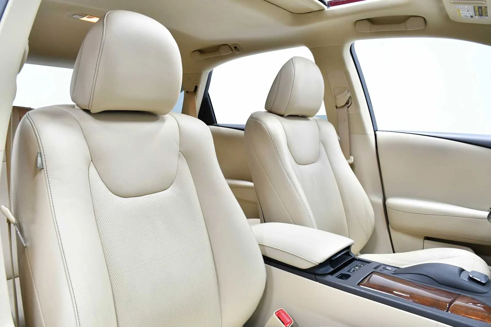 Used 2014 Claret Mica Lexus  image 23