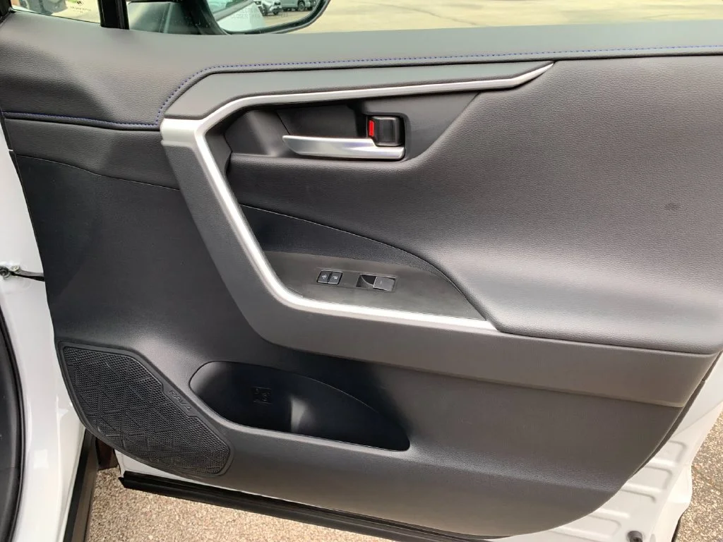 Used 2025 Beige Toyota XSE image 19