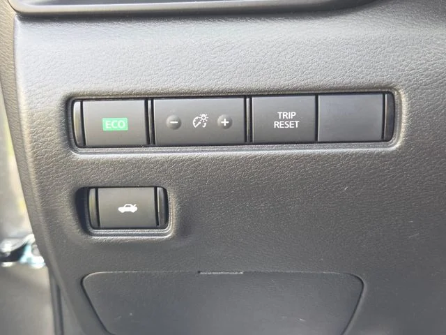 Used 2025 Gray Nissan S image 25