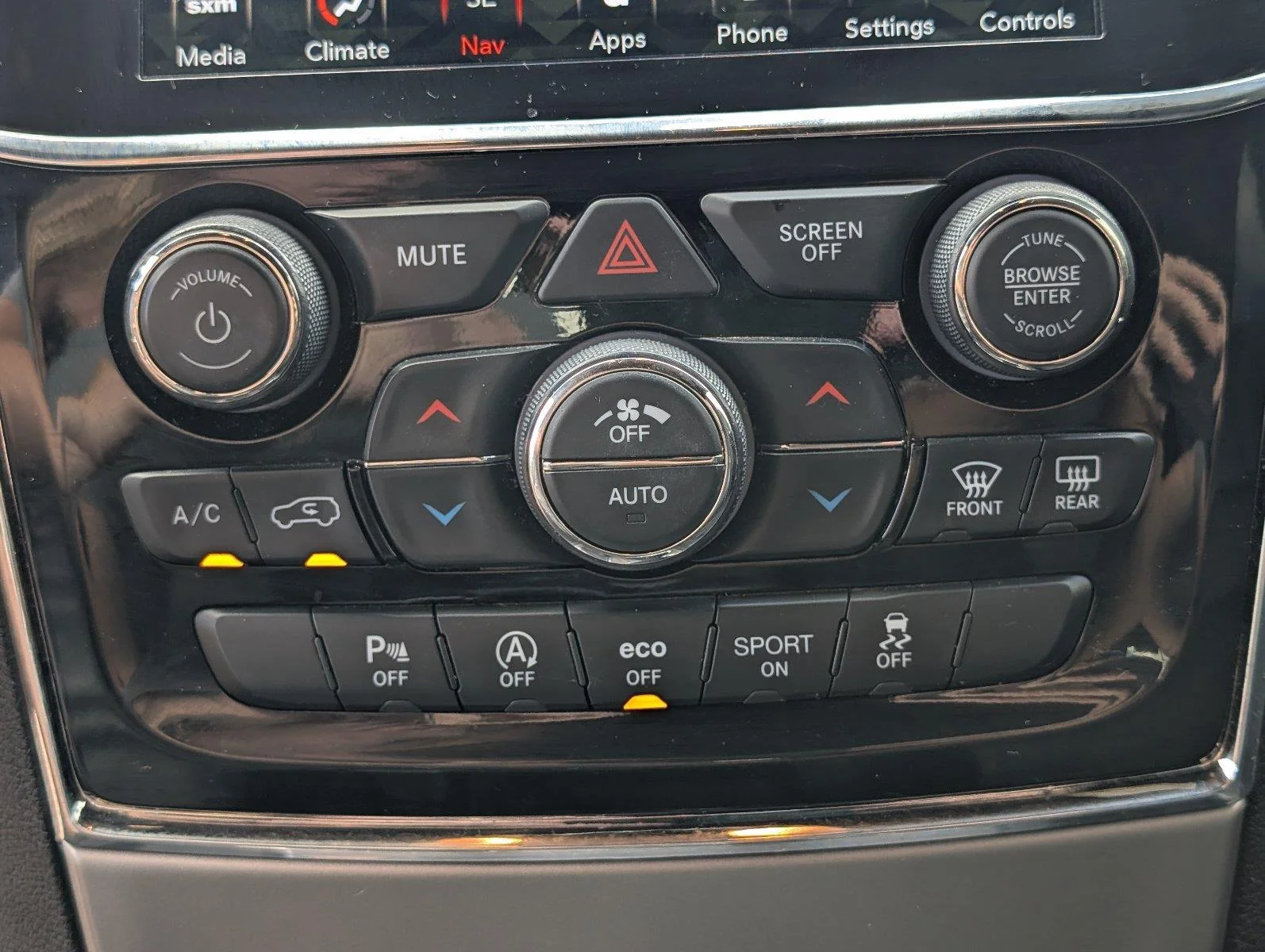Used 2021 Velvet Red Pearlcoat Jeep Limited image 23