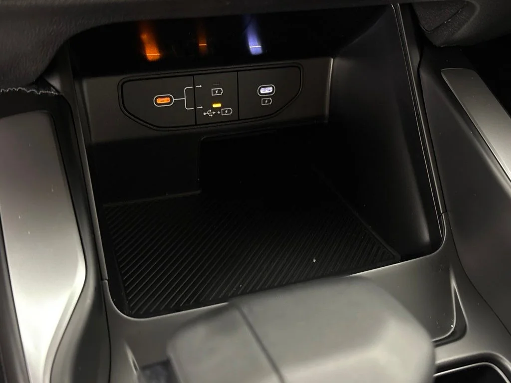 New 2026 Ivory Silver Kia LX image 38