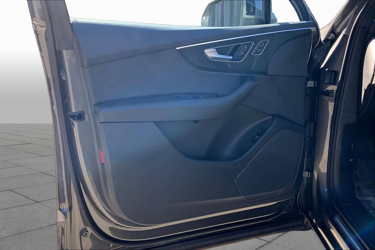 Certified Used 2025 Samurai Gray Metallic Audi Premium image 22