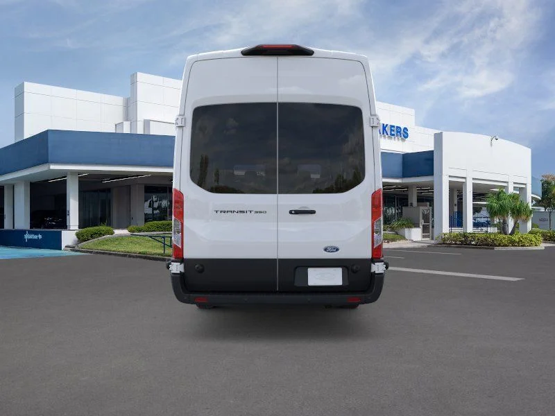 New 2026 Oxford White Ford Base image 5
