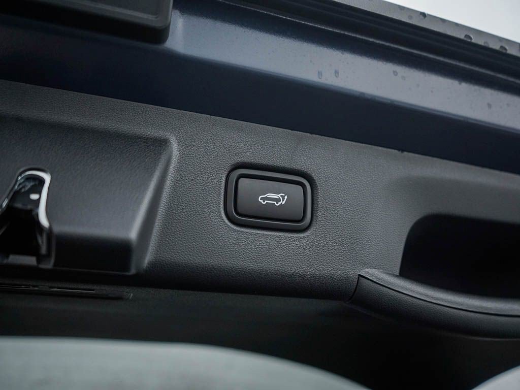New 2026 Atlantis Blue Hyundai SEL AWD image 9