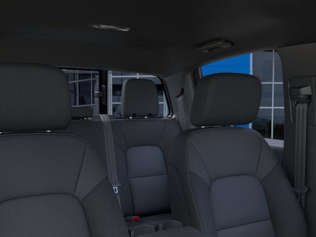 New 2026 Summit White Chevrolet WT image 24