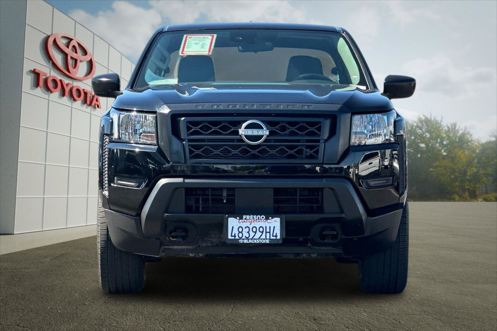 Used 2022 Super Black Nissan S image 8