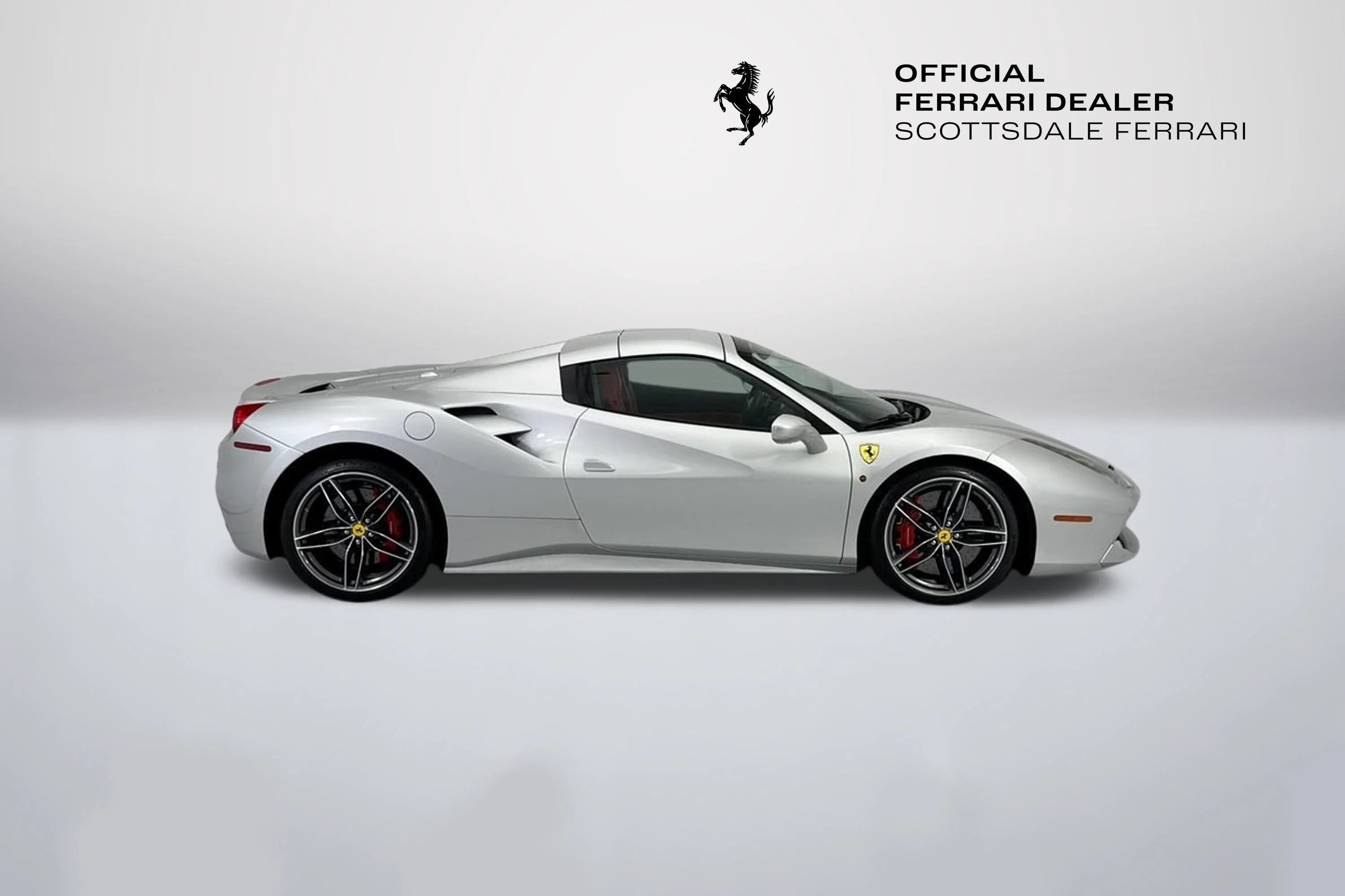 Used 2018 Argento Nurburgring Ferrari  image 12