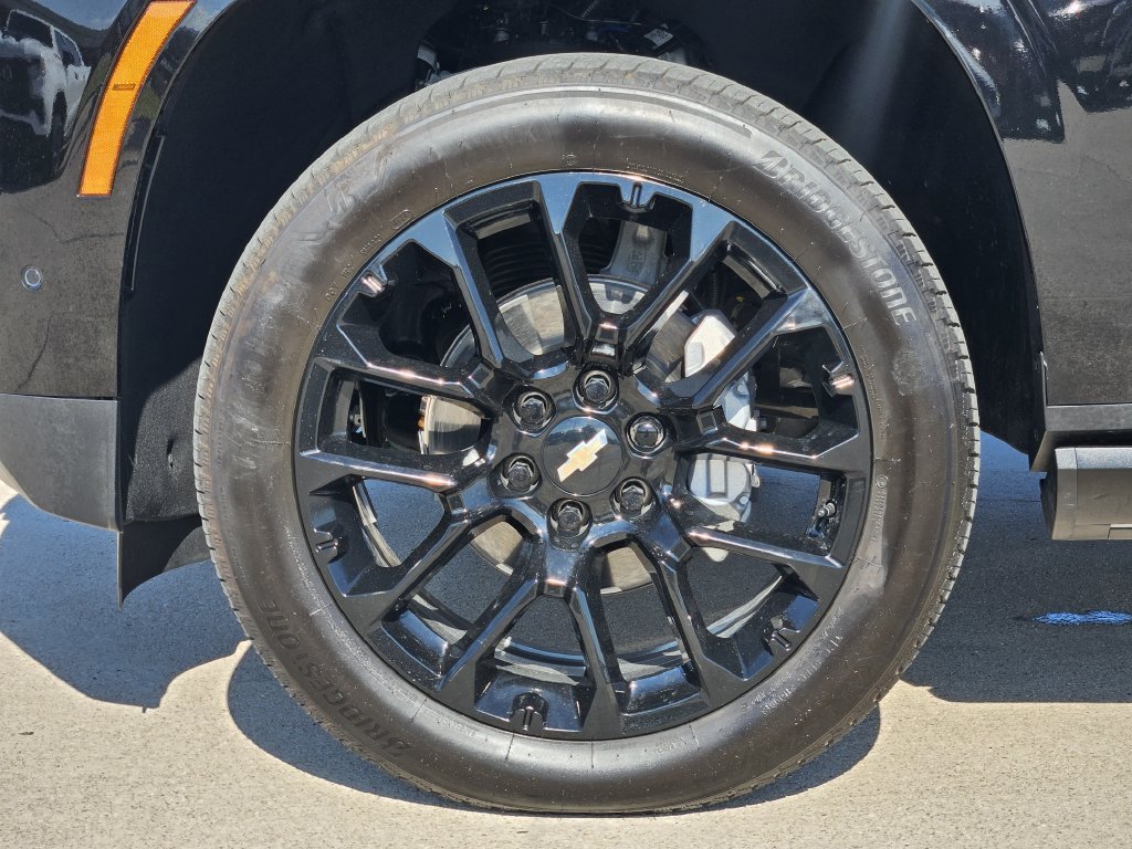 Certified Used 2025 Black Chevrolet High Country image 12